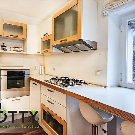 Casa Scotty 2 2 * Ancona